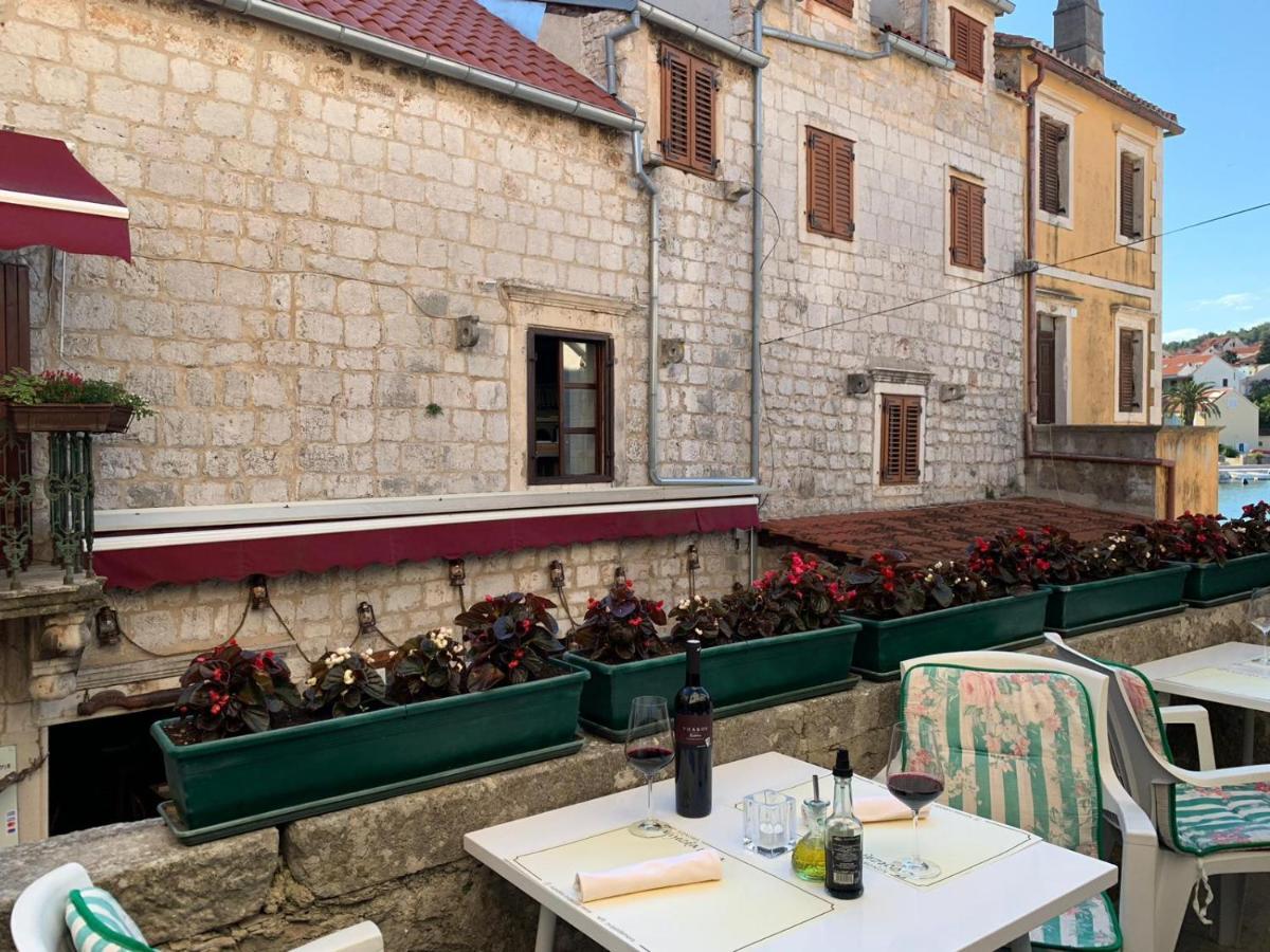 Residence Bella Стари Град Екстериор снимка