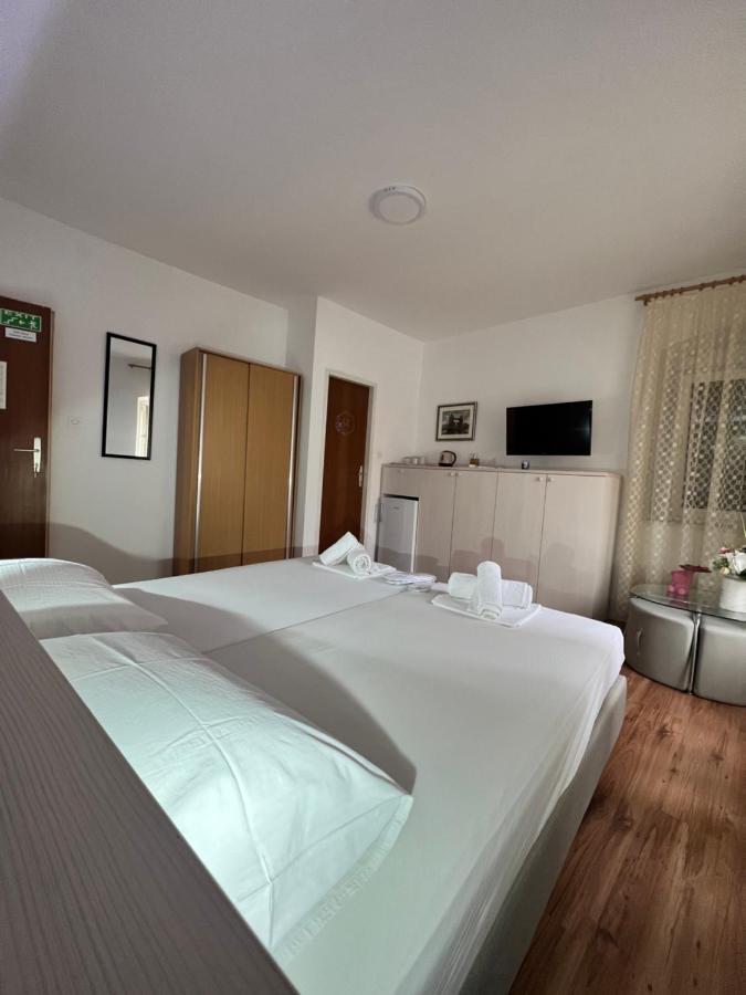 Residence Bella Стари Град Екстериор снимка