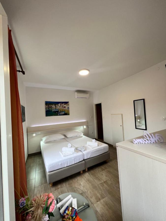 Residence Bella Стари Град Екстериор снимка