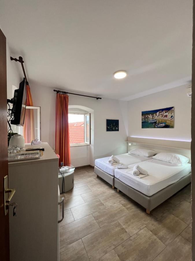 Residence Bella Стари Град Екстериор снимка