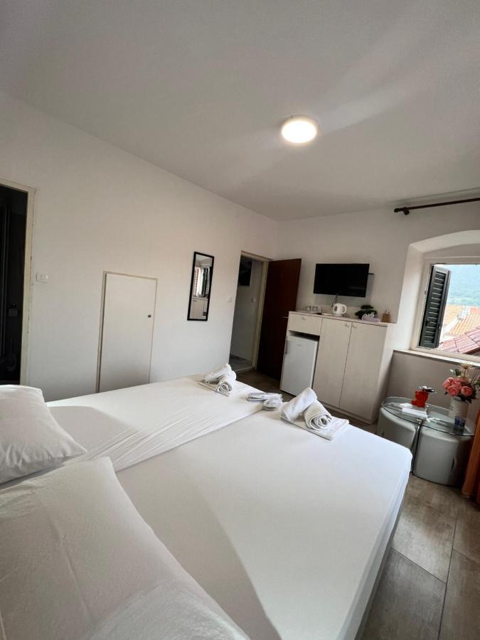 Residence Bella Стари Град Екстериор снимка